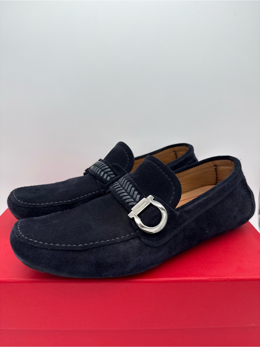 Salvatore Ferragamo Men’s Calipso Gancini Dark Blue Suede Drivers Size 8.5 US